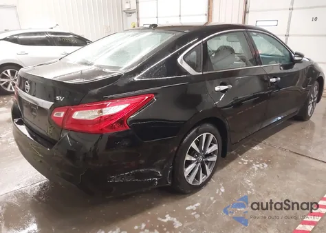 2017 Nissan Altima 2.5 Sv z USA, uszkodzony, nr VIN 1N4AL3AP2HC482446